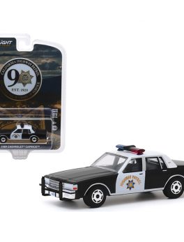 1989 Chevrolet Caprice Police Car Black and White CHP California Highway Patrol 90th Anniversary Anniversary Collection Series 10 1/64 Diecast Model Car by Greenlight 28020C