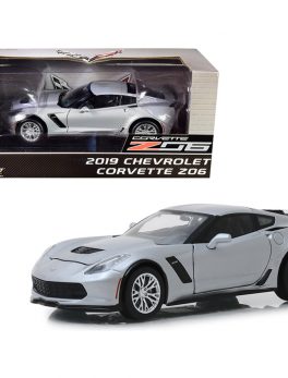 2019 Chevrolet Corvette Z06 Coupe Blade Silver Metallic 1/24 Diecast Model Car by Greenlight 18256