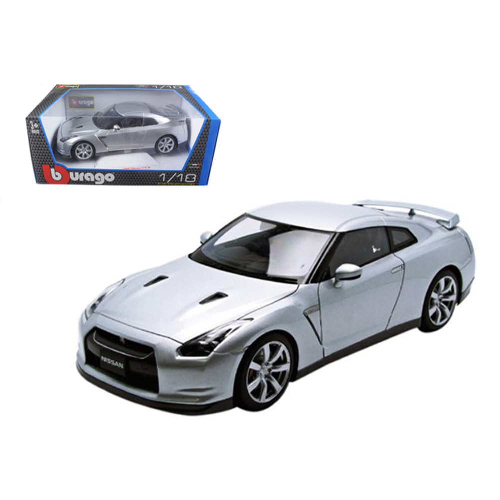 2009 Nissan GT-R R35 Silver 1/18 Diecast Model Car by Bburago 12079s