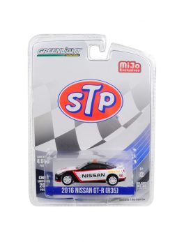 2016 Nissan GT-R (R35) STP Safety Car Limited Edition to 4600 pieces Worldwide 1/64 Diecast Model Car by Greenlight 51146