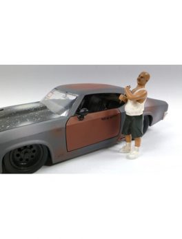 Auto Thief Figure For 1:24 Diecast Models by American Diorama 23816