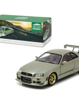 1999 Nissan Skyline GT-R (R34) Millennium Jade 1/18 Diecast Model Car by Greenlight 19033
