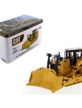 CAT Caterpillar D8T Track Type Tractor Dozer with 8U Blade and Operator High Line Series 1/50 Diecast Model by Diecast Masters 85566