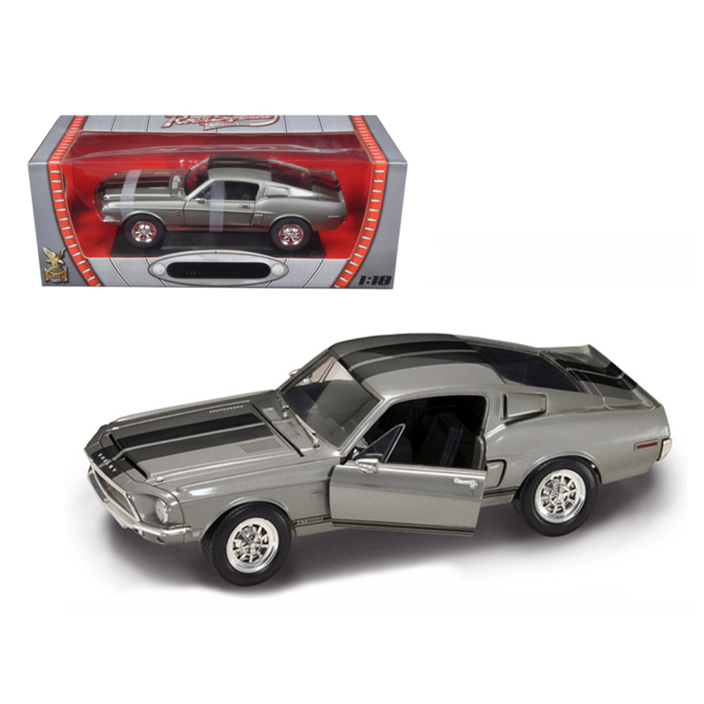 1968 Shelby GT 500KR Silver 1/18 Diecast Model Car by Road Signature 92168s