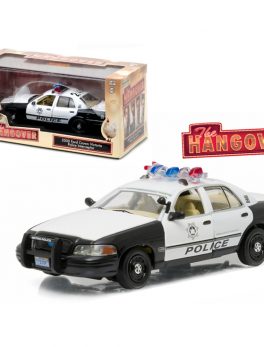 2000 Ford Crown Victoria Police Interceptor The Hangover (2009) Movie 1/43 Diecast Model Car by Greenlight 86506