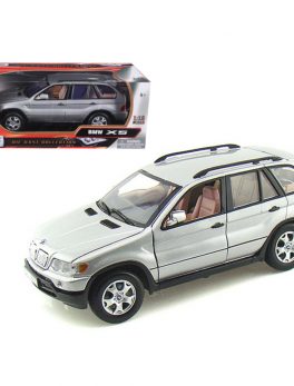 BMW X5 Silver 1/18 Diecast Model Car by Motormax 73105s